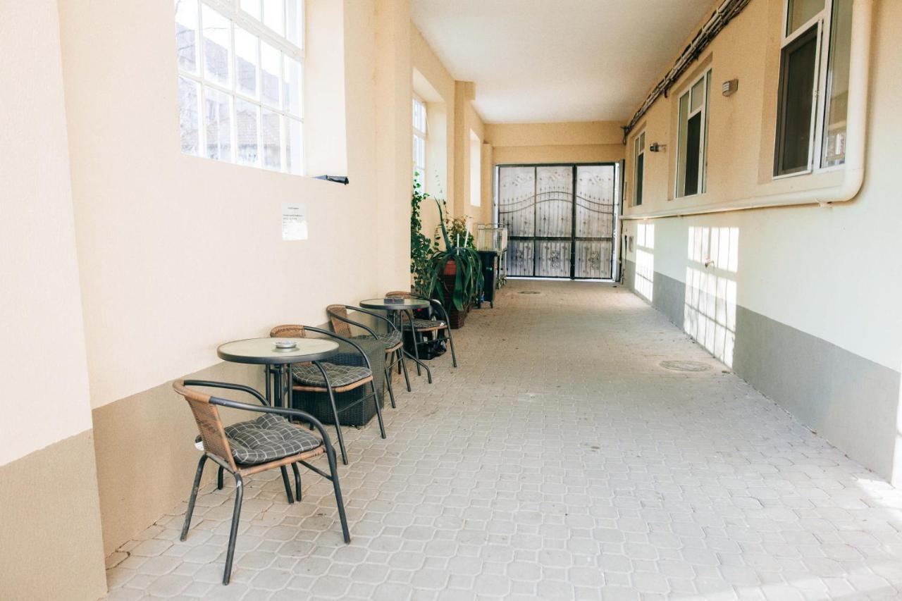 Neva Apartments Făgăraş Exterior foto