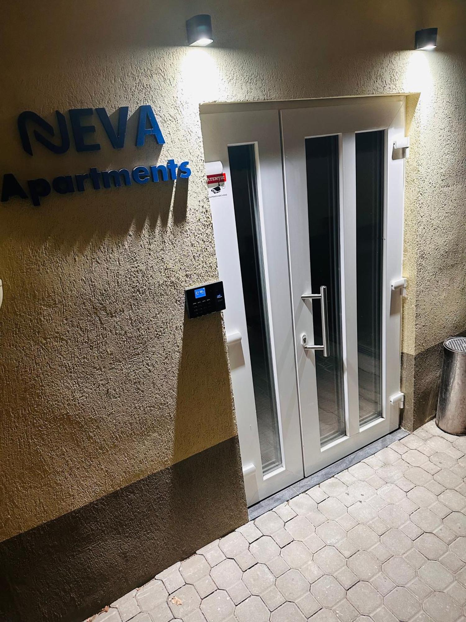 Neva Apartments Făgăraş Exterior foto